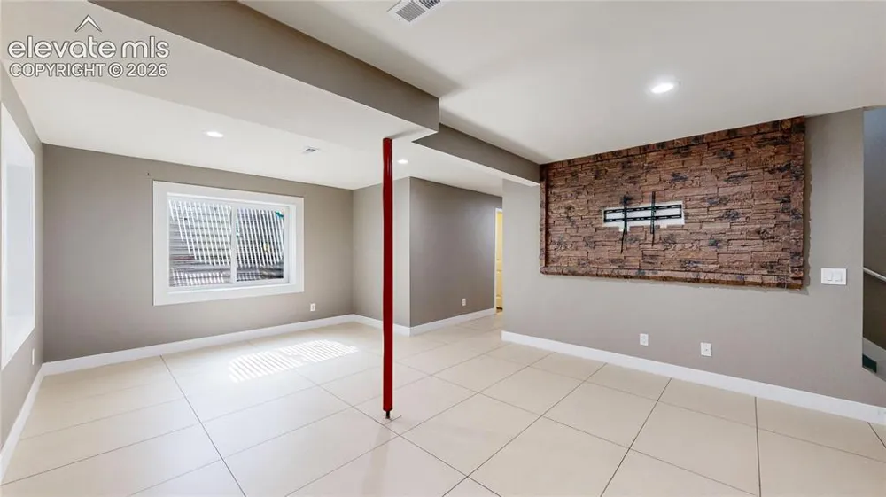 980 W El Nido Drive Pueblo, CO 81007