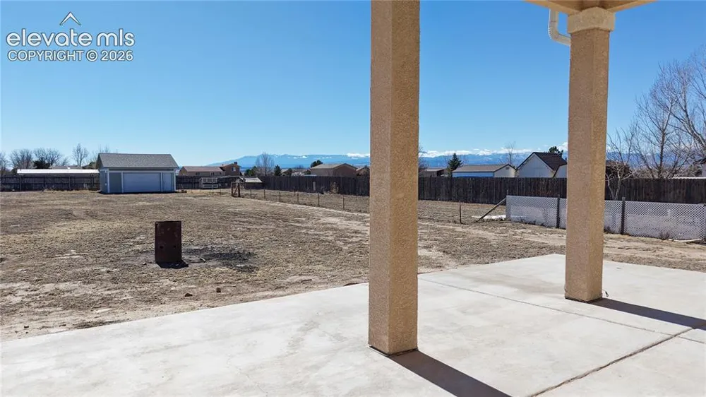 980 W El Nido Drive Pueblo, CO 81007