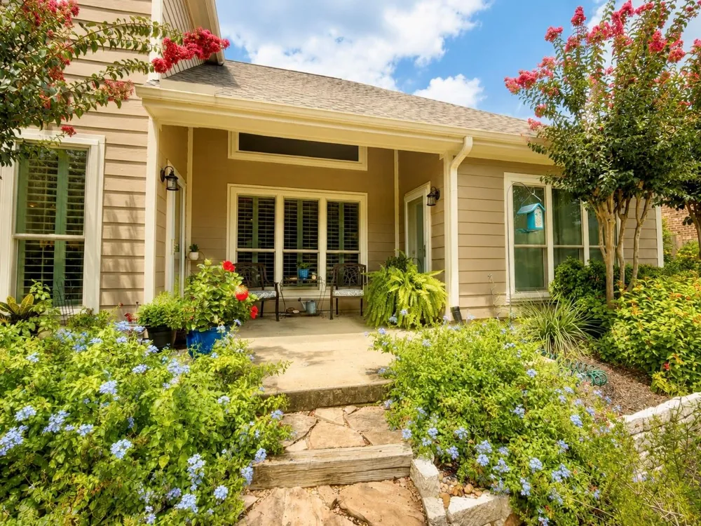 2902 Twisted Oak Drive Brenham, TX 77833