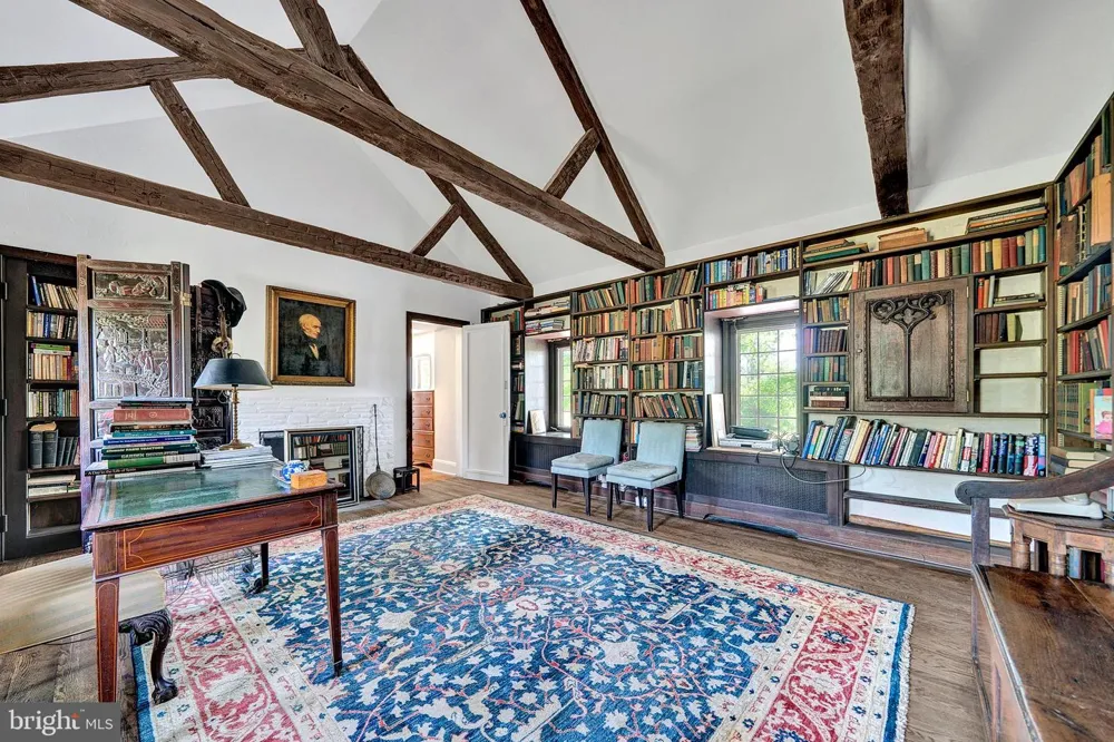 60 HUNTER ROAD Lambertville, NJ 08530