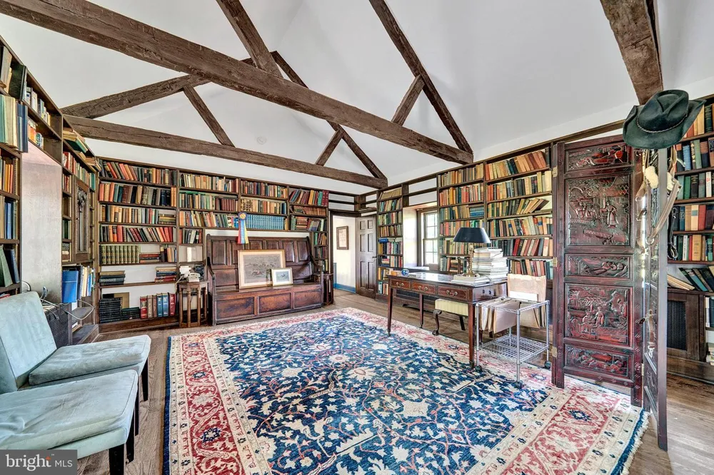 60 HUNTER ROAD Lambertville, NJ 08530