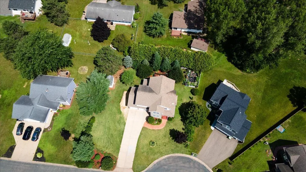 1015 Prairie Circle Menomonie, WI 54751