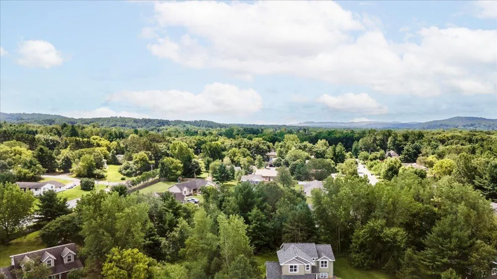 1015 Prairie Circle Menomonie, WI 54751