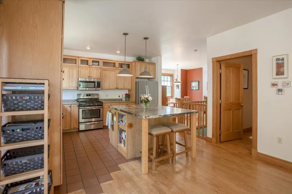 1015 Prairie Circle Menomonie, WI 54751