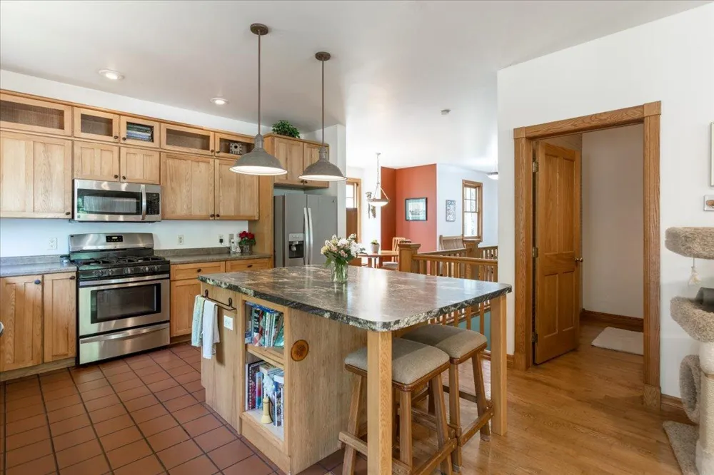 1015 Prairie Circle Menomonie, WI 54751