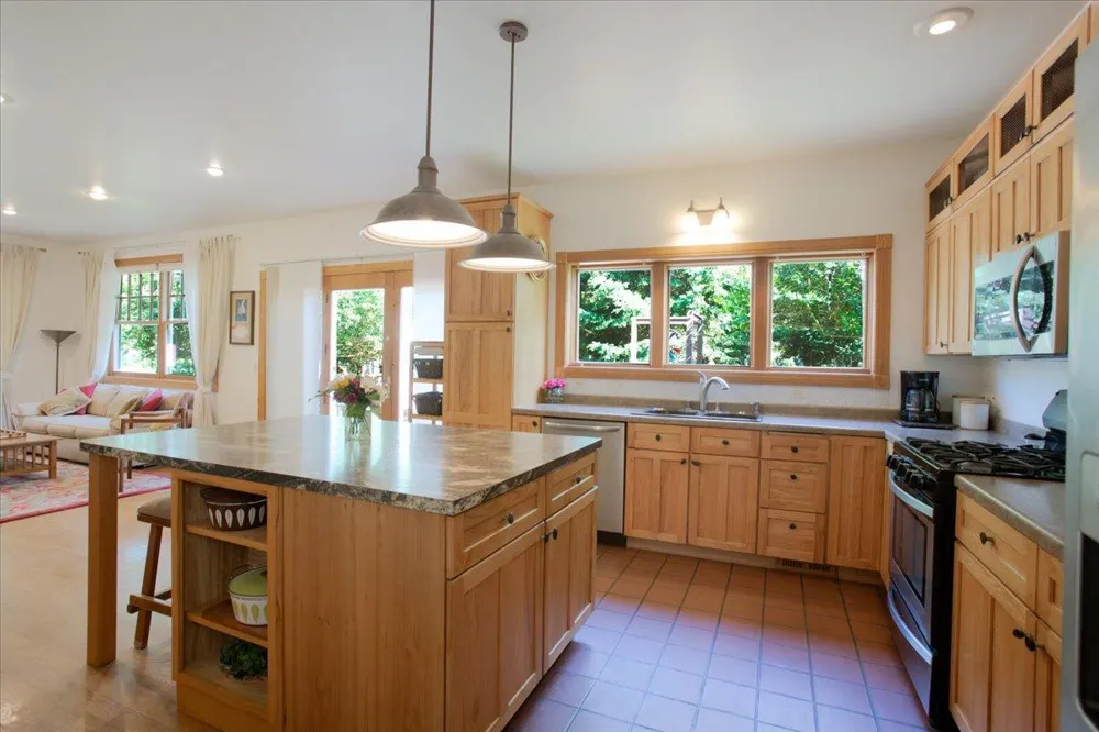1015 Prairie Circle Menomonie, WI 54751