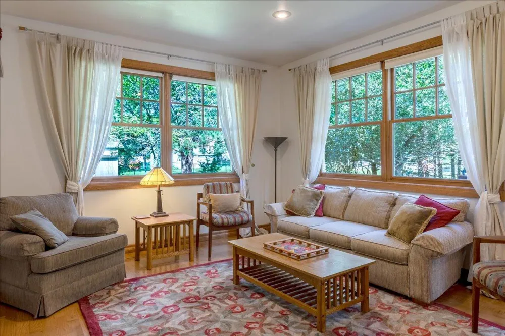 1015 Prairie Circle Menomonie, WI 54751