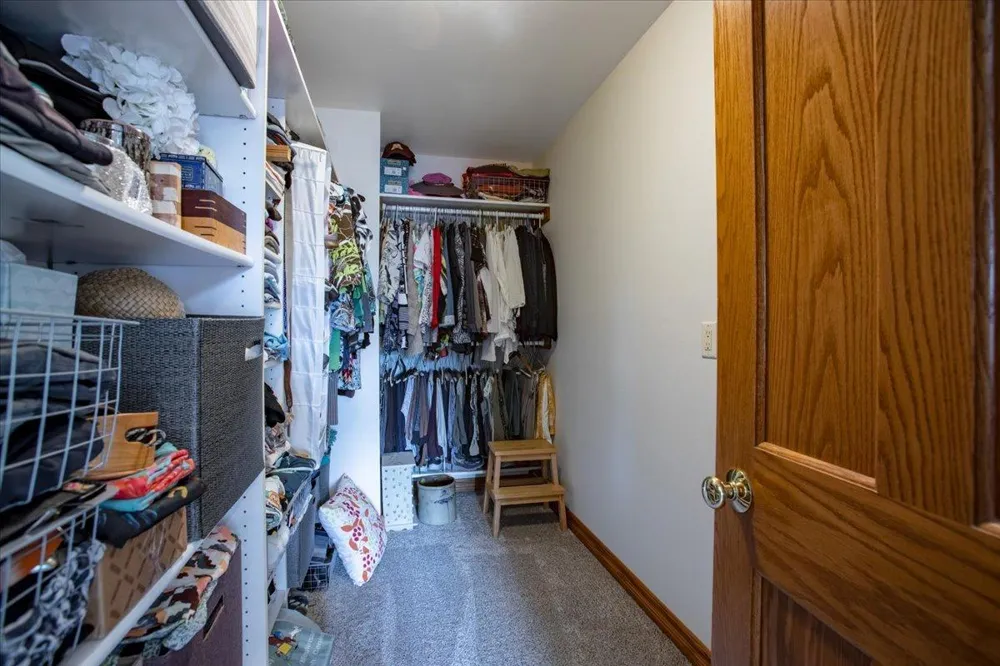 1015 Prairie Circle Menomonie, WI 54751