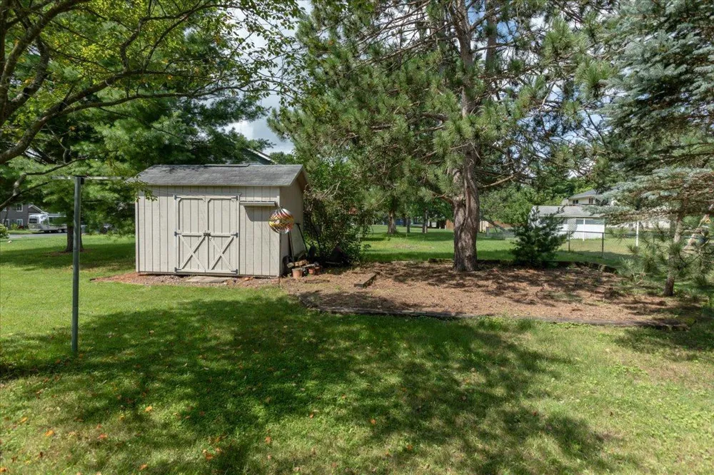1015 Prairie Circle Menomonie, WI 54751
