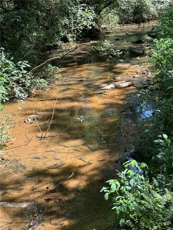 2633 Sprouse Road Boonville, NC 27011