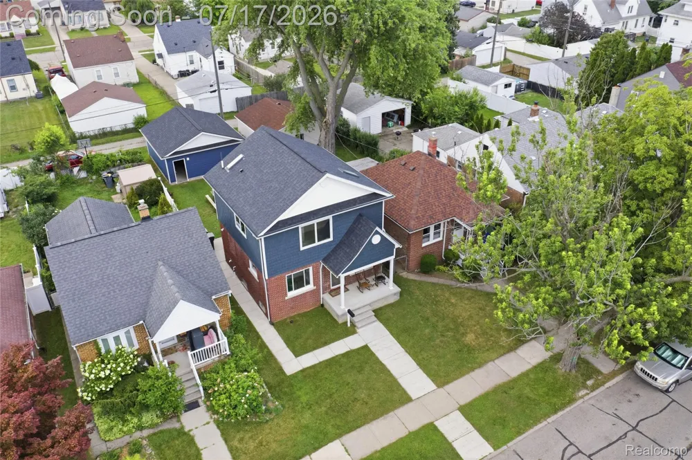 1058 Mollno Street Wyandotte City, MI 48192
