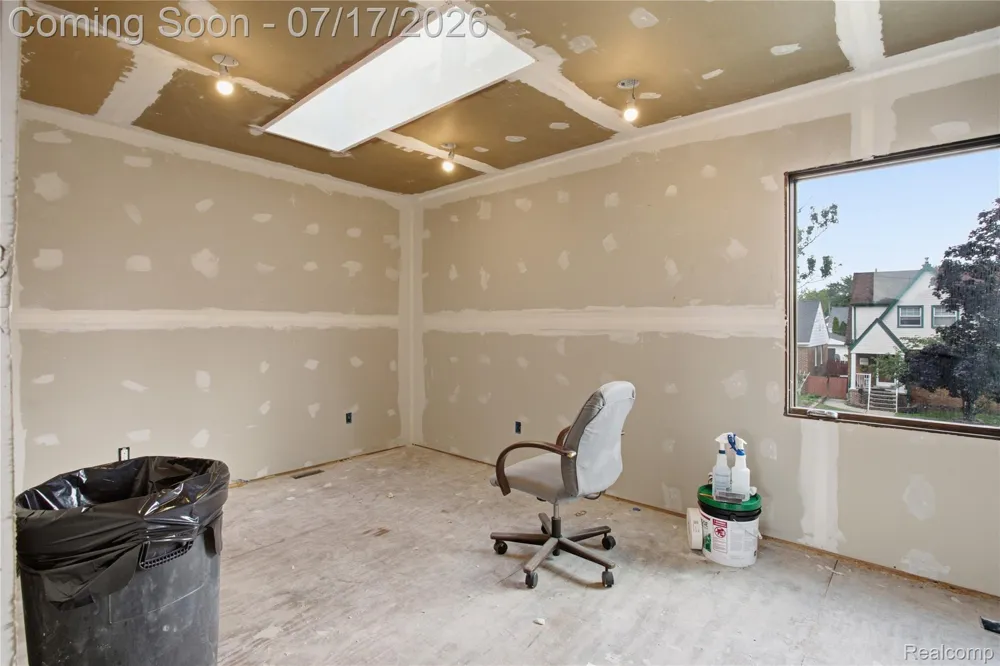 1058 Mollno Street Wyandotte City, MI 48192
