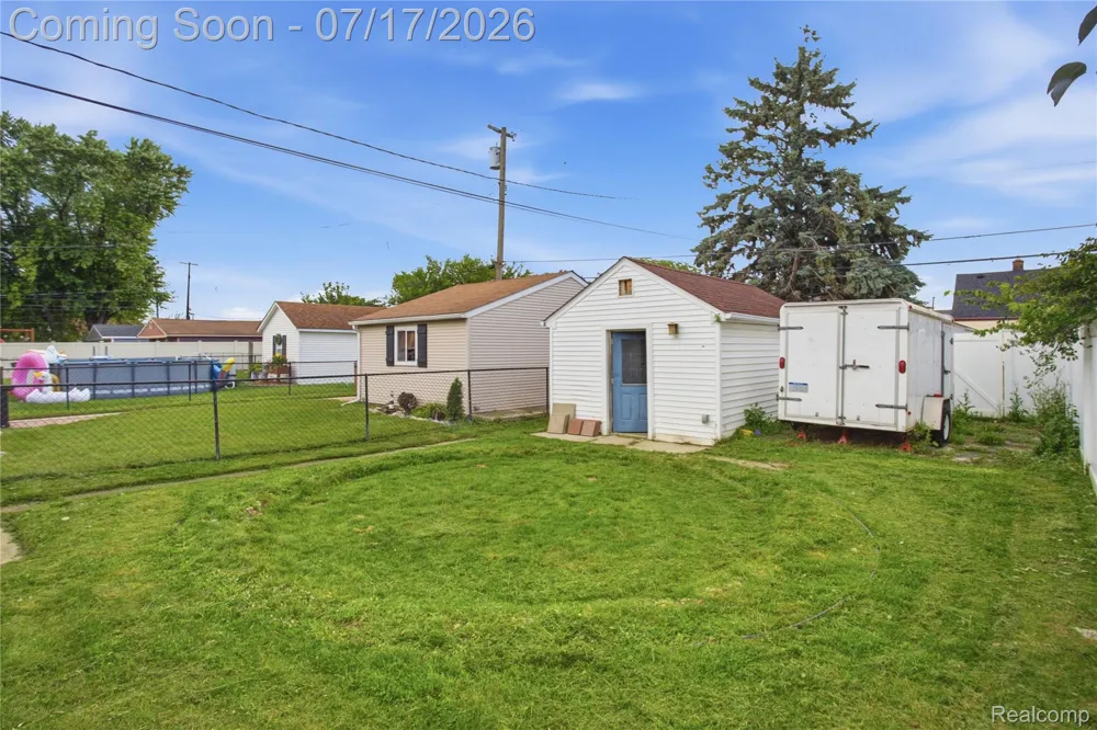 1070 Mollno Street Wyandotte City, MI 48192