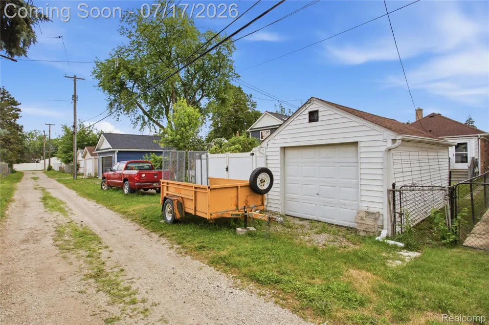 1070 Mollno Street Wyandotte City, MI 48192