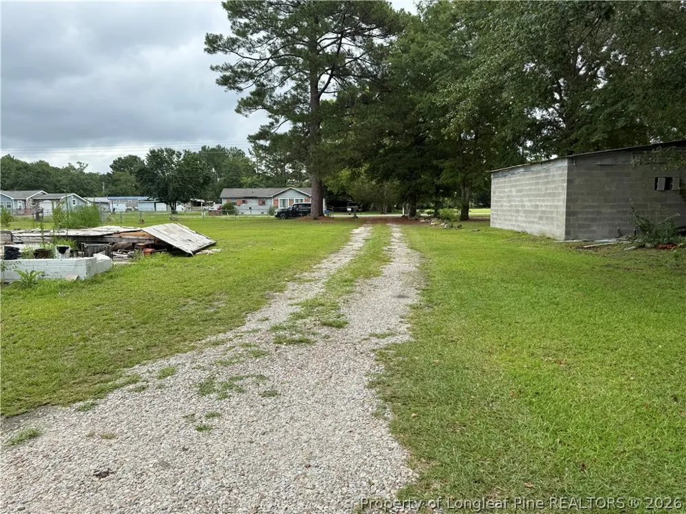 11097 Rennert Road Shannon, NC 28386