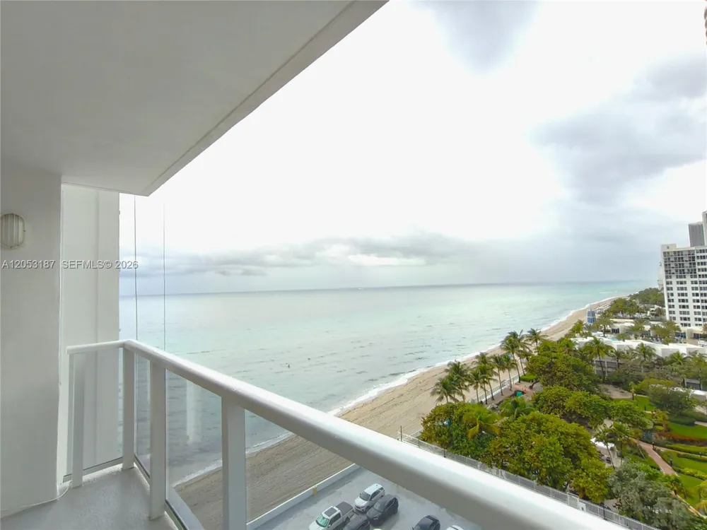 2751 S Ocean Dr #1106S Hollywood, FL 33019