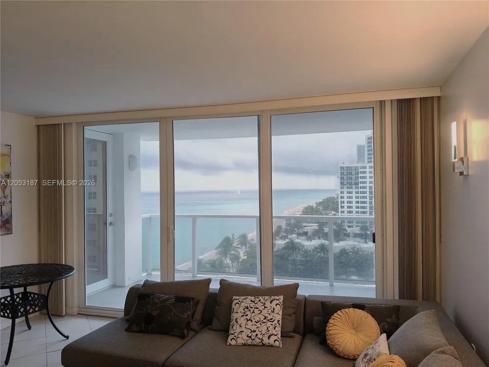 2751 S Ocean Dr #1106S Hollywood, FL 33019