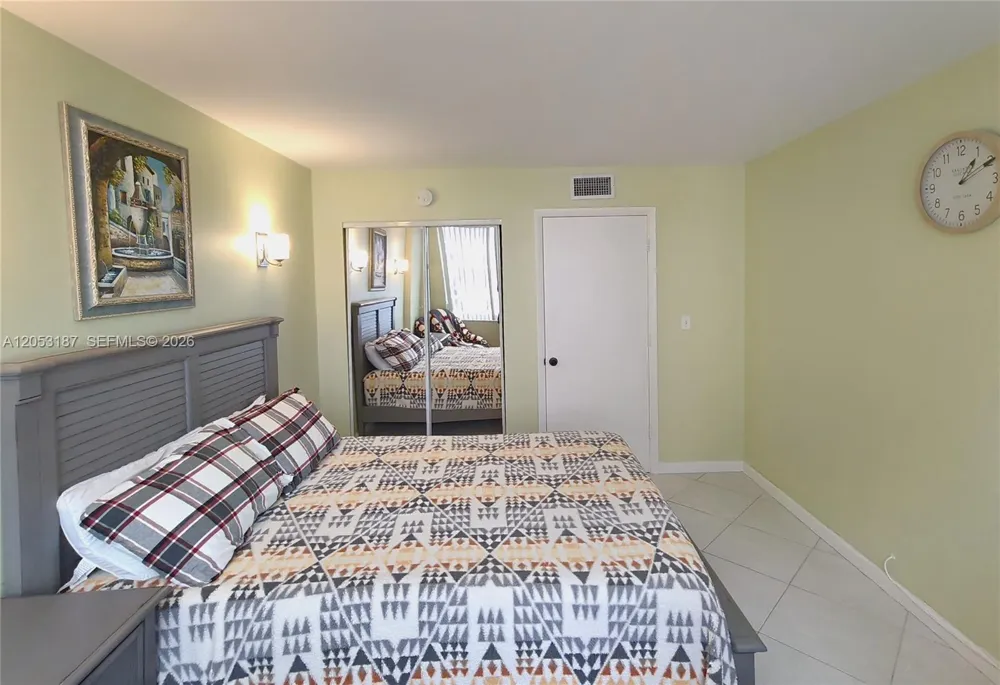 2751 S Ocean Dr #1106S Hollywood, FL 33019