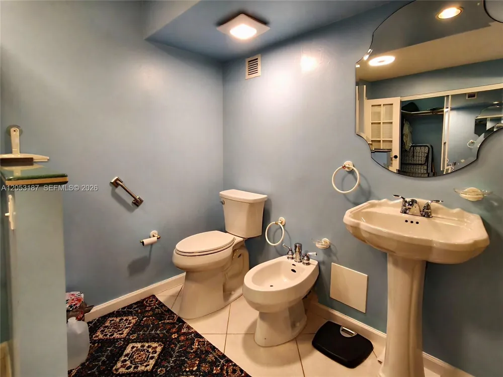 2751 S Ocean Dr #1106S Hollywood, FL 33019