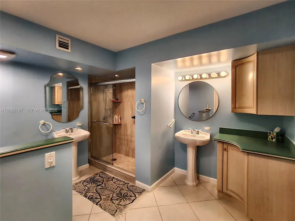 2751 S Ocean Dr #1106S Hollywood, FL 33019