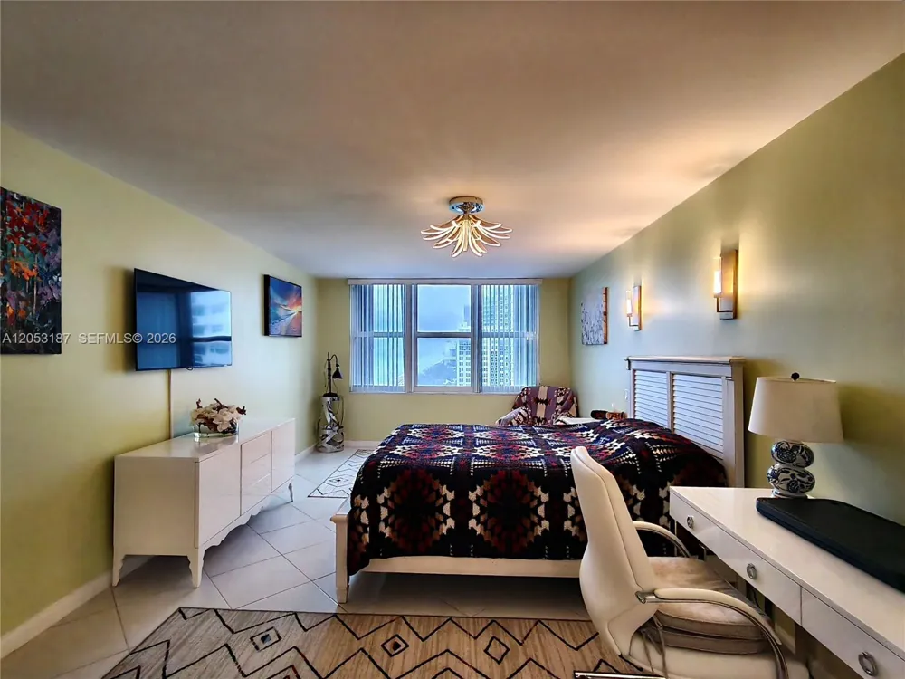 2751 S Ocean Dr #1106S Hollywood, FL 33019