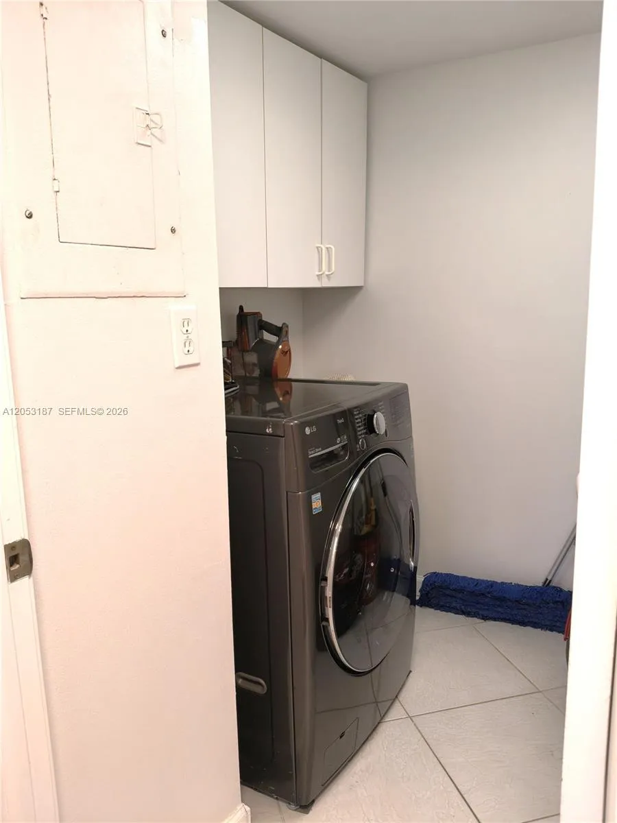 2751 S Ocean Dr #1106S Hollywood, FL 33019