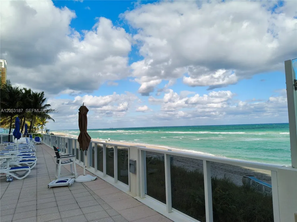 2751 S Ocean Dr #1106S Hollywood, FL 33019