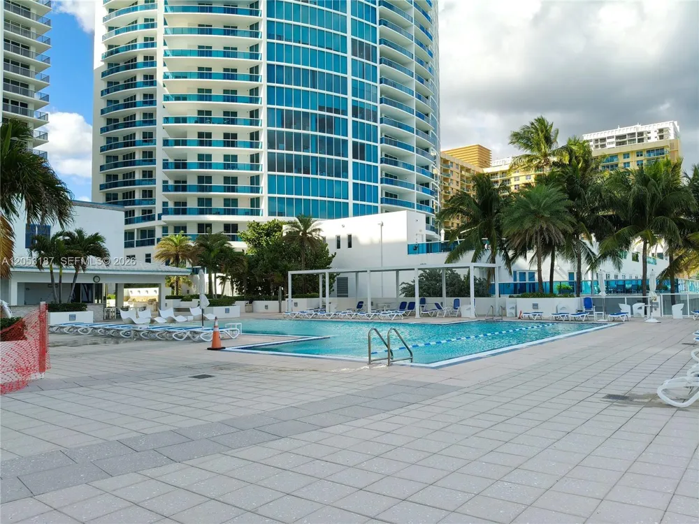 2751 S Ocean Dr #1106S Hollywood, FL 33019
