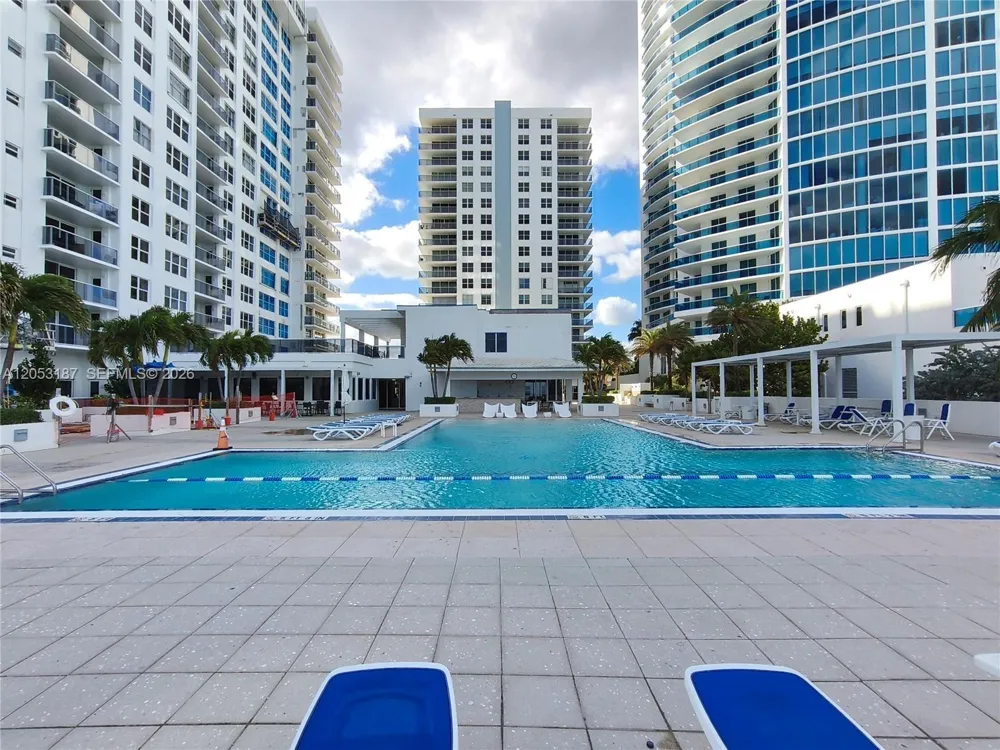 2751 S Ocean Dr #1106S Hollywood, FL 33019