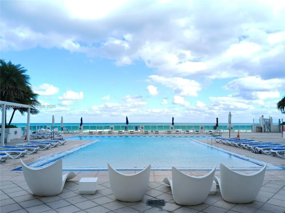 2751 S Ocean Dr #1106S Hollywood, FL 33019