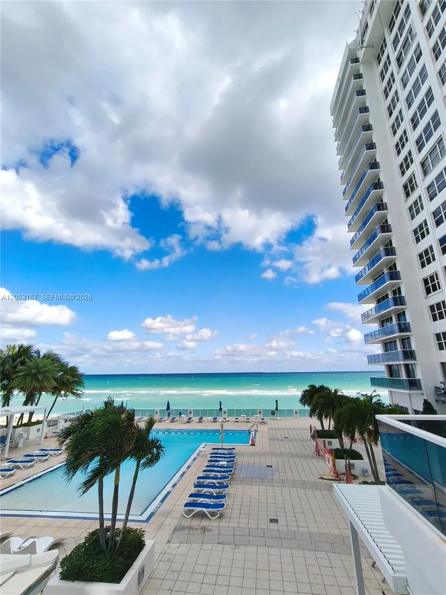 2751 S Ocean Dr #1106S Hollywood, FL 33019
