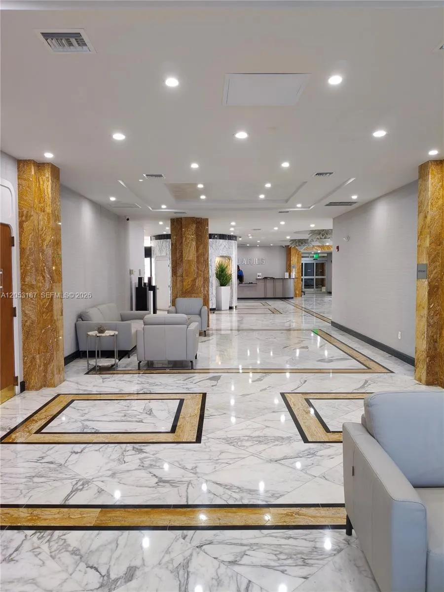 2751 S Ocean Dr #1106S Hollywood, FL 33019