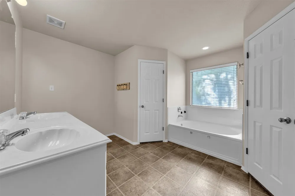 737 E Sheila Circle Joshua, TX 76058
