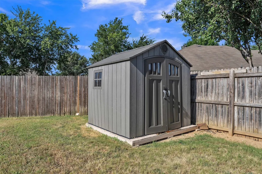 737 E Sheila Circle Joshua, TX 76058