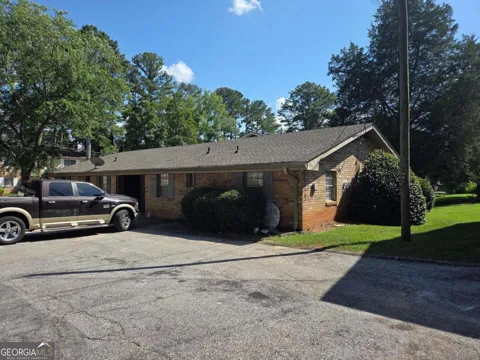 897 A Six Oaks CIR