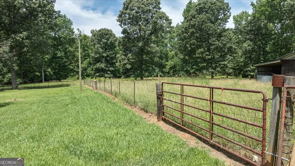 210 Bunch RD Tignall, GA 30668