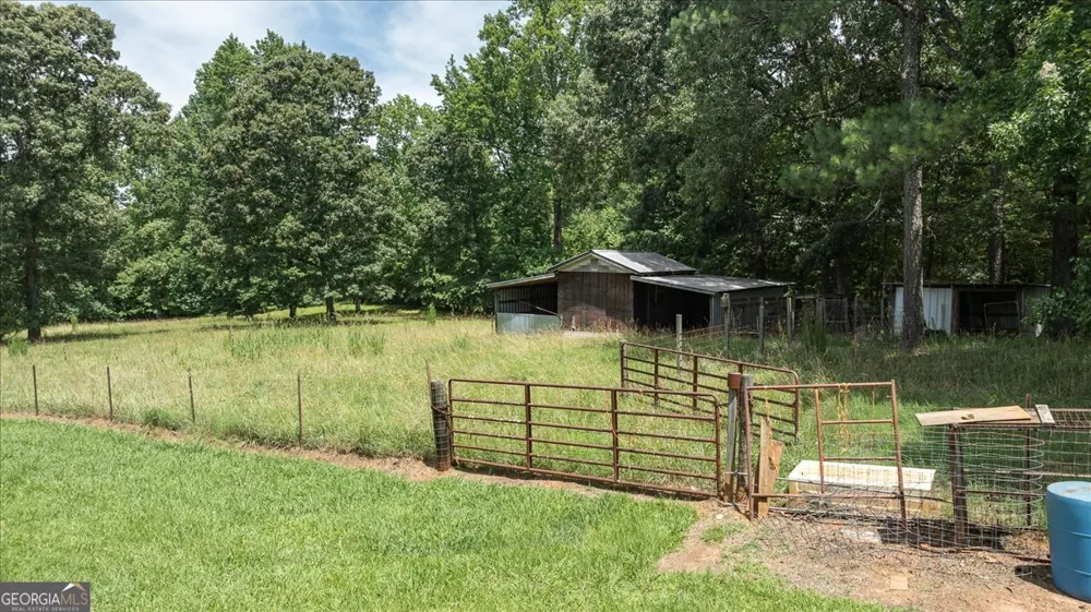 210 Bunch RD Tignall, GA 30668