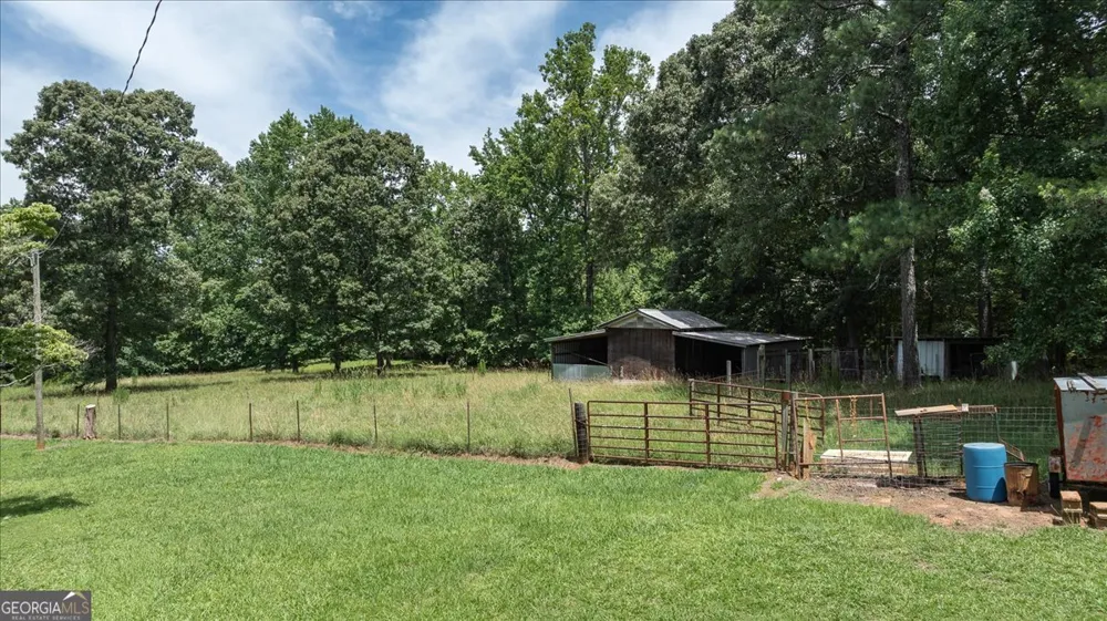 210 Bunch RD Tignall, GA 30668