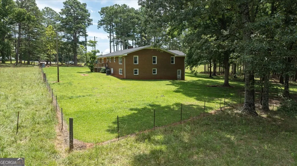 210 Bunch RD Tignall, GA 30668