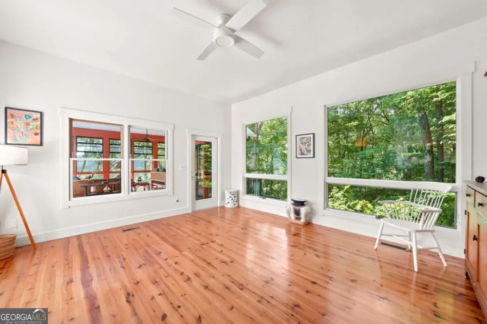 714 Clearview DR Talking Rock, GA 30175
