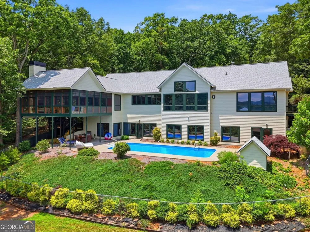 714 Clearview DR Talking Rock, GA 30175