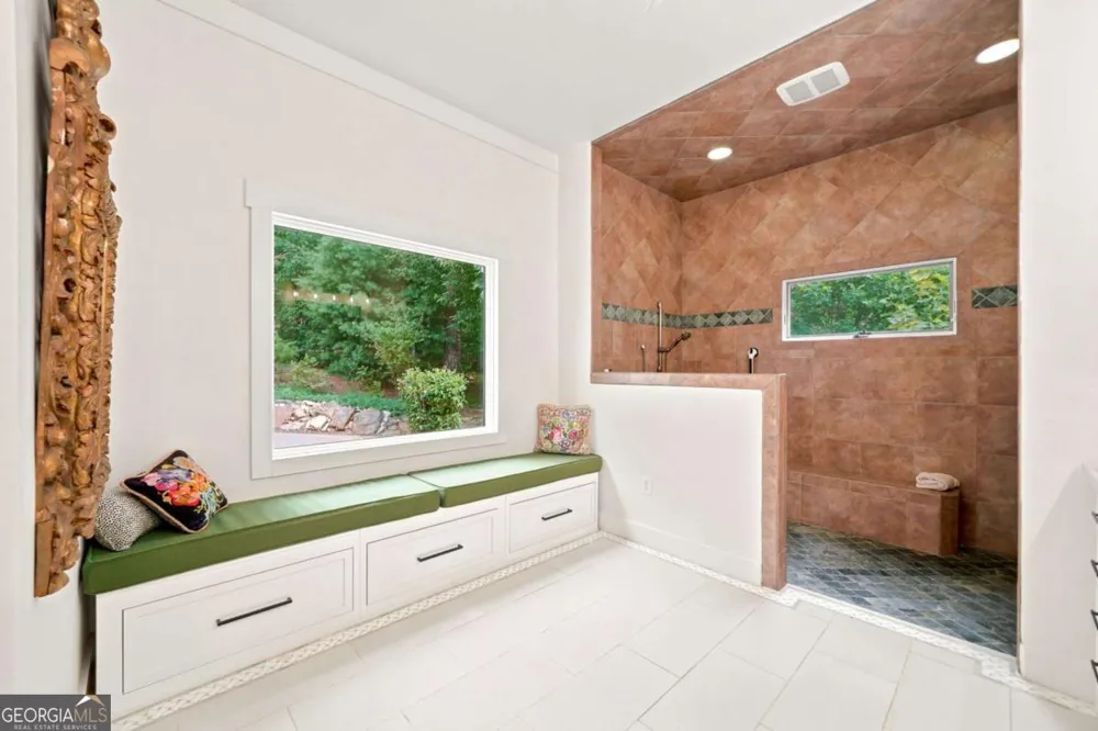 714 Clearview DR Talking Rock, GA 30175