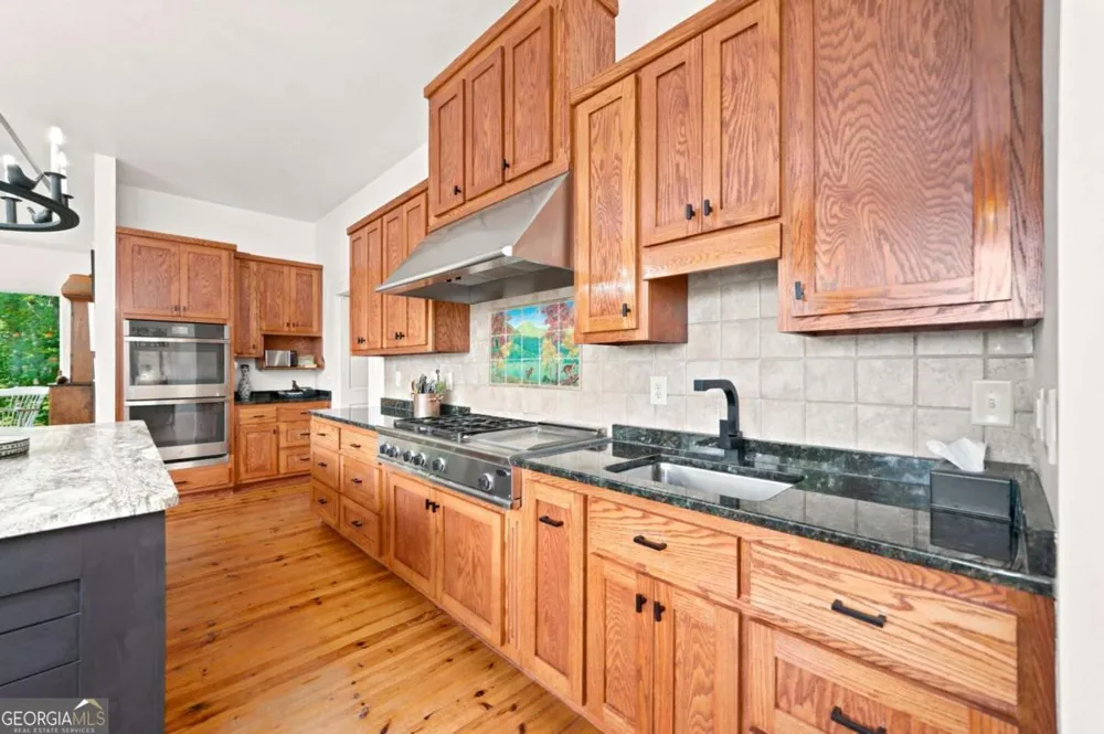 714 Clearview DR Talking Rock, GA 30175