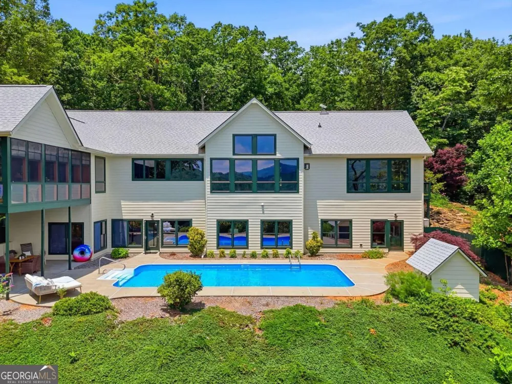 714 Clearview DR Talking Rock, GA 30175