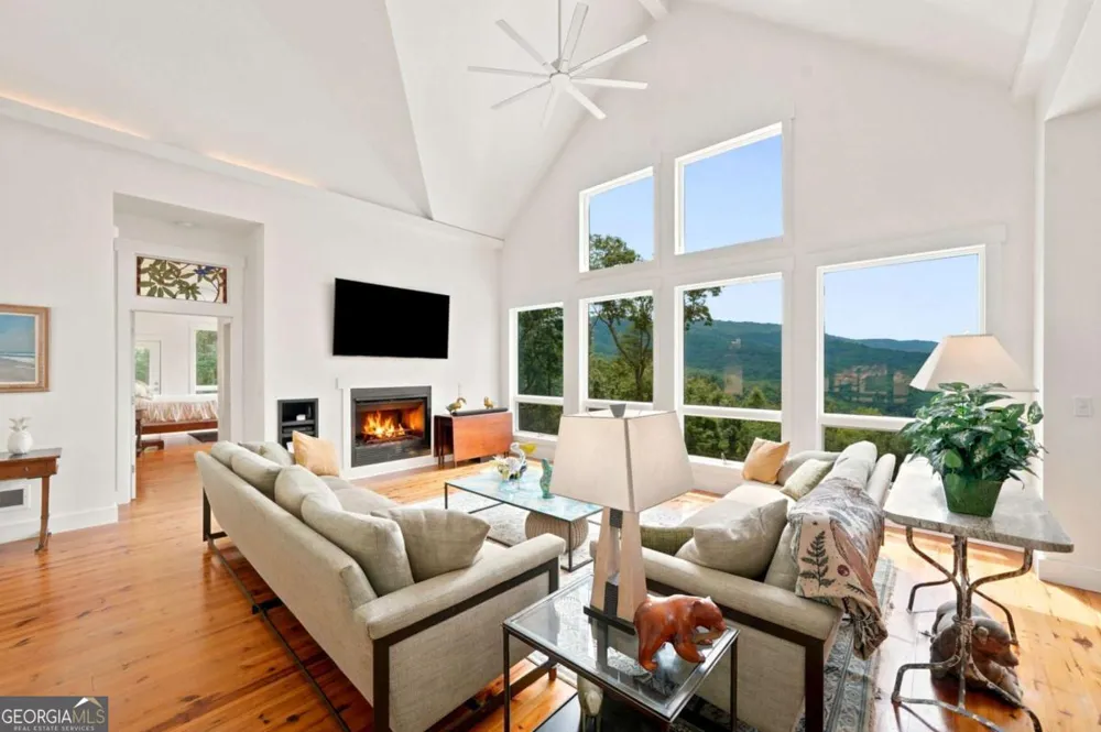 714 Clearview DR Talking Rock, GA 30175