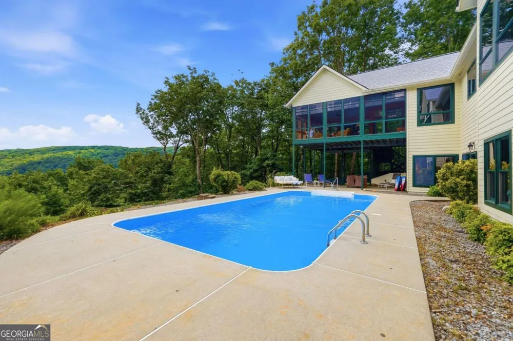 714 Clearview DR Talking Rock, GA 30175