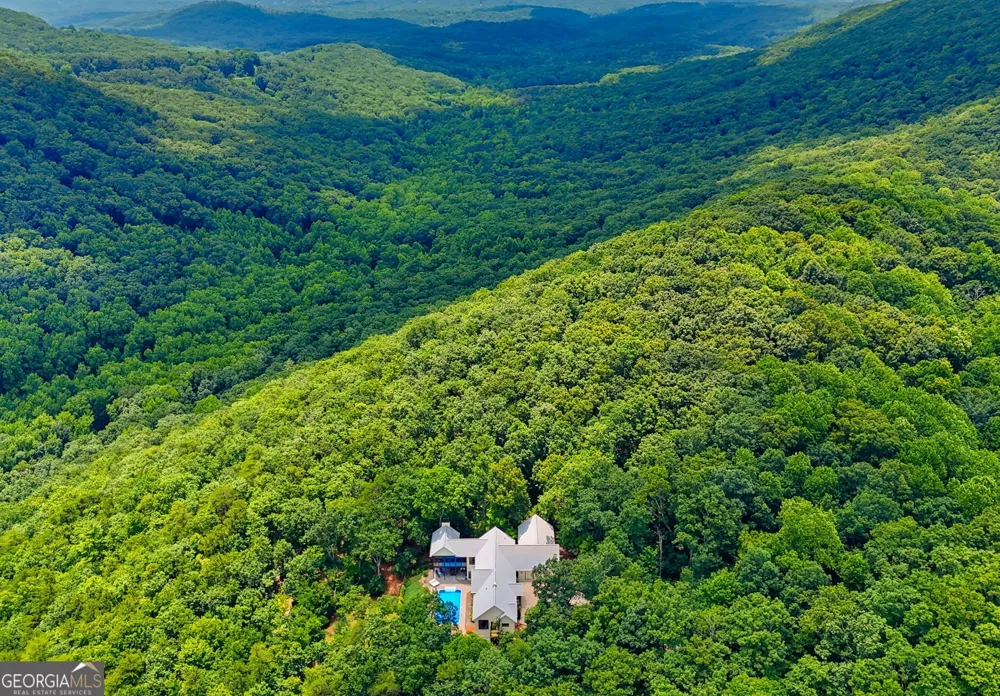 714 Clearview DR Talking Rock, GA 30175