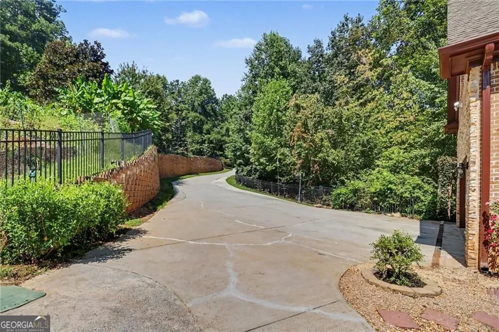 760 Links View DR Sugar Hill, GA 30518