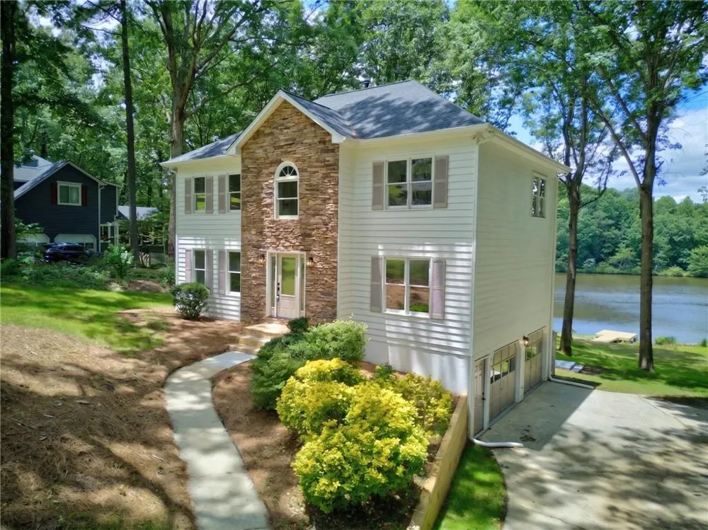511 Lakeside Drive Hiram, GA 30141