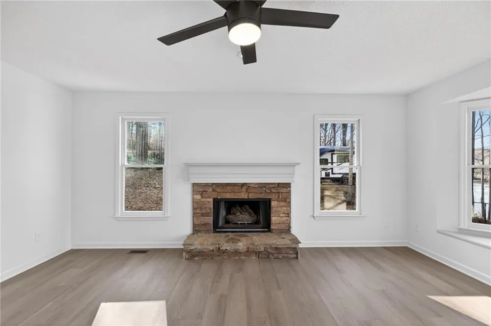 511 Lakeside Drive Hiram, GA 30141